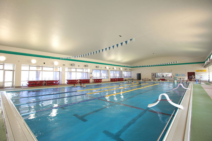 室内温水プール